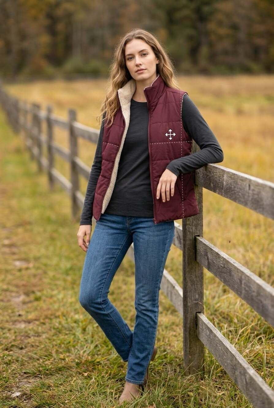 The North Face Womens Reversible Burgundy Sleeveless Vest with Sherpa Lining L
